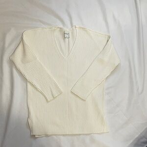 Abercrombie & Fitch Women's Ivory V-Neck Sweater